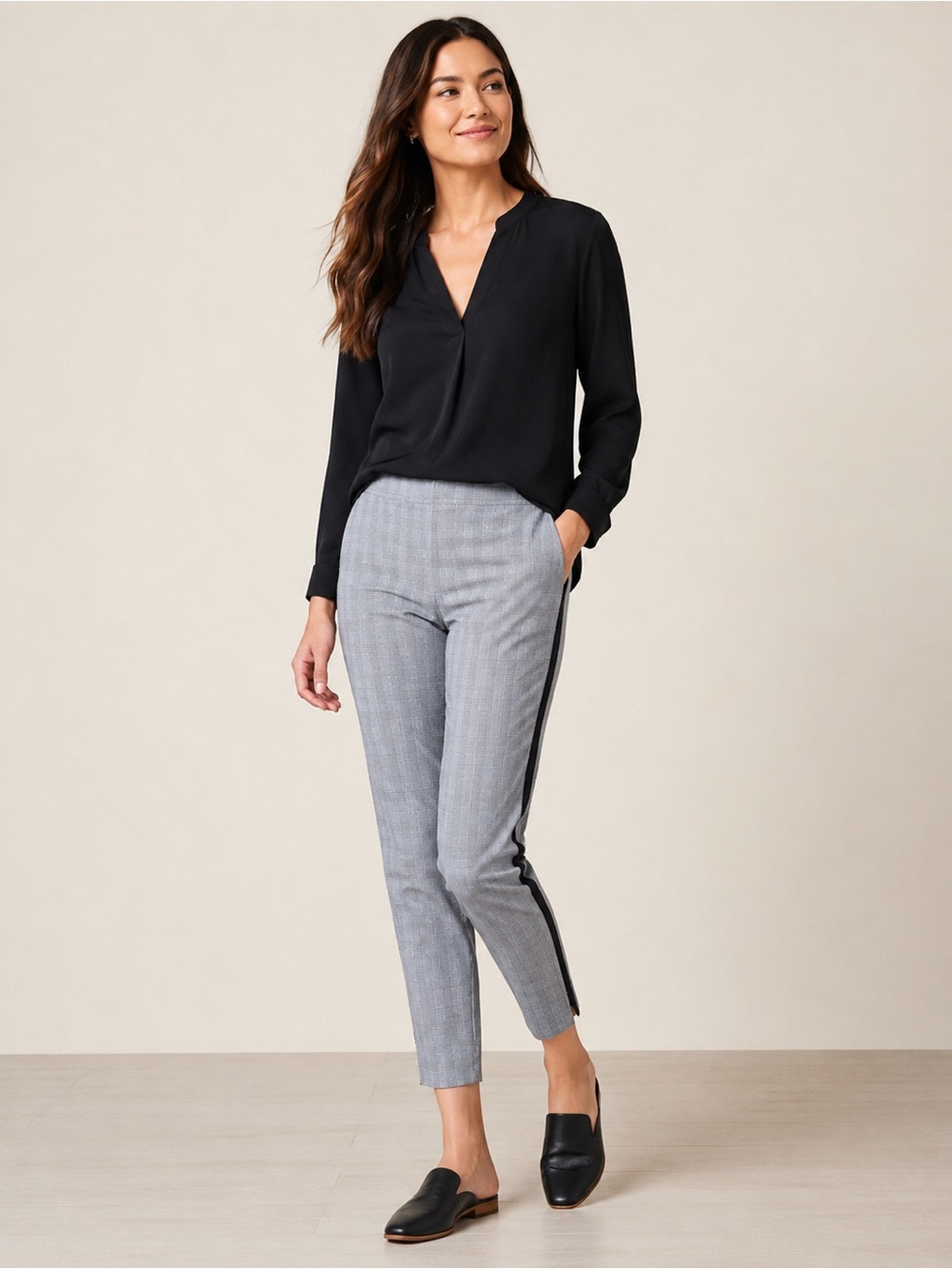 Athleta Brooklyn Plaid Ankle Pant Size 8 Black White Glen Plaid Stretch Pant